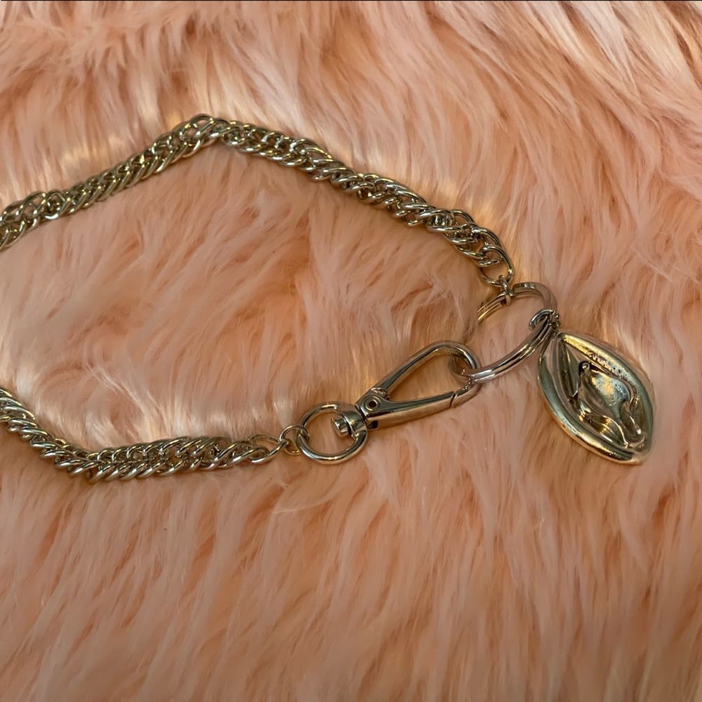 Wallet chain 